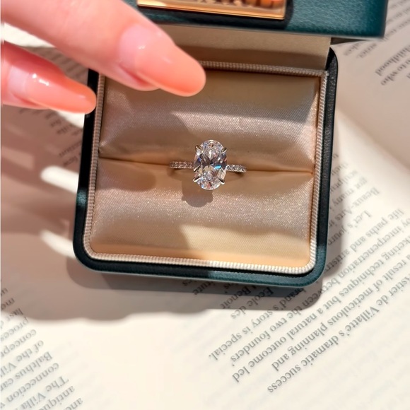 4CT S925 Sterling Silver or Gold Oval Cut Engagement Rings Promise Vacation Ring - Picture 7 of 7